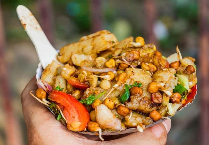 Delhi: Delhi Street Food Tour with Guide at Chandni Chowk - Pickup with a private AC car: less stress, more time eating