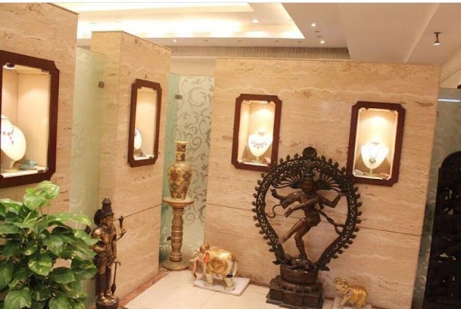 Delhi Exclusive Guided Shopping Tour in AC car and transfers - Art and Cottage Emporium: the shop-stop that matches your souvenir list