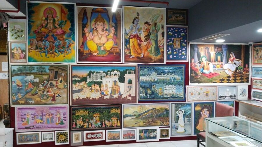 Delhi Exclusive Guided Shopping Tour in AC car and transfers - Overseas shipping: less luggage stress, more buying confidence