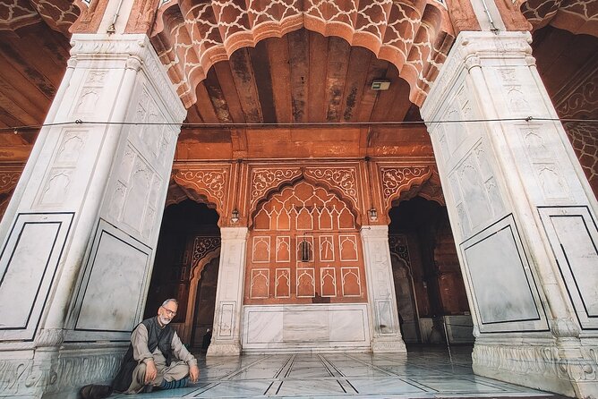 Delhi: Explore Old Delhi on Tuk Tuk with Shopping and Street Food - Chandni Chowk and Khari Baoli: spices, stories, and snack chances