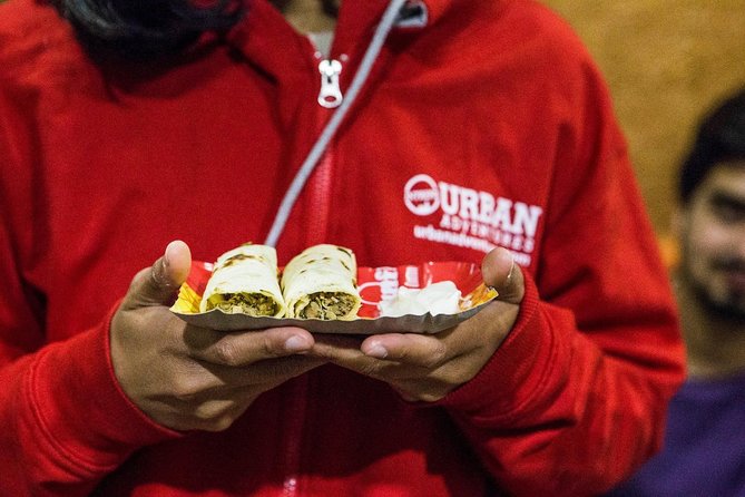 Delhi Food Walk: Rickshaw Ride, Street Eats & Market Tour - Spark Mall Stop: Golgappa and the Crunch-Yogurt Combo