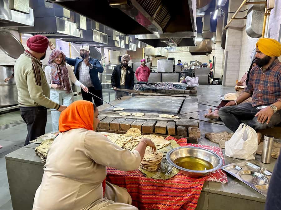 Delhi: Full or Half-Day Old and New Delhi Private Tour - What the tour costs—and why it can feel like a bargain