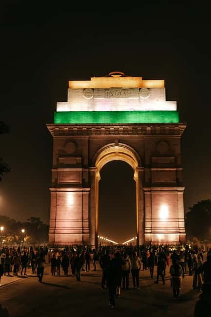 Delhi: Half Day or Full-Day Private City Tour - New Delhi shopping after Old Delhi: a practical ending