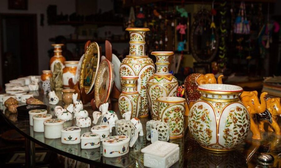 Delhi: Half day Shopping tour with guide by car. - Khari Baoli: the spice stop for tea, herbs, and bulk flavor shopping