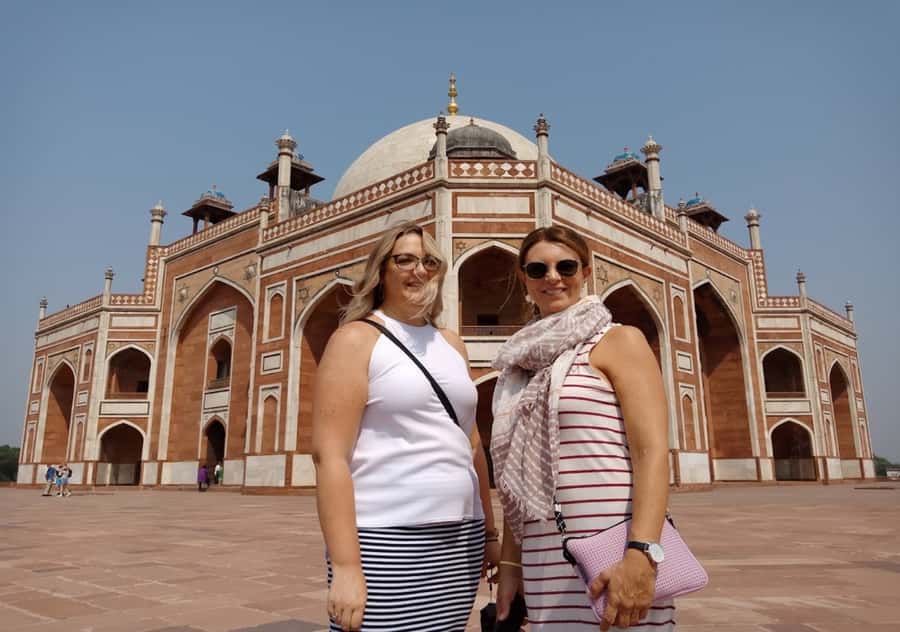 Delhi: Half or Full-Day Private Tour with Tuktuk Ride - Sikh Temple and the Community Kitchen You’ll Want to Experience