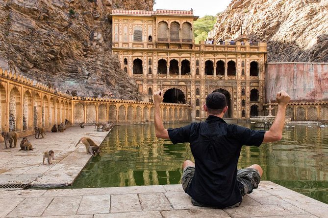 Delhi Jaipur Delhi Full Day Tour By Car from Delhi - Panna Meena ka Kund: A Short Stop That Adds Character