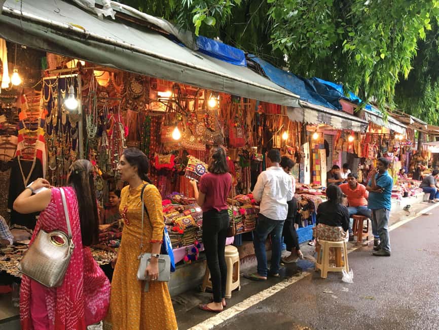 Delhi Markets: A Cultural Shopping Experience with an Expert - Delhi markets don’t feel like one place