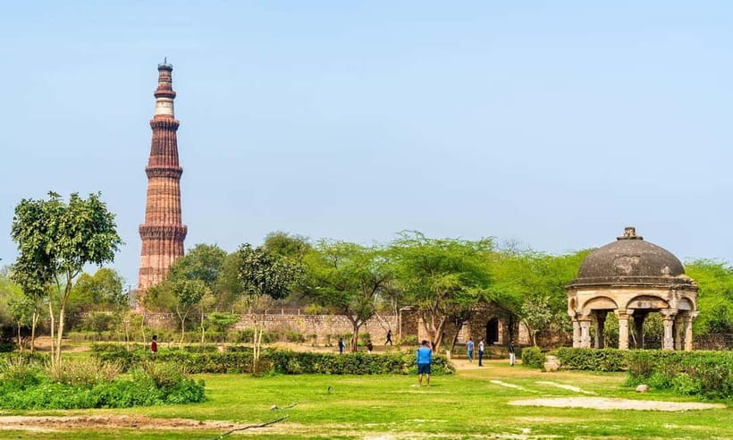 Delhi: Mehrauli Archaeological Park Tour with Hotel Pickup - The 3-hour structure: 2 hours on foot where the monuments actually make sense