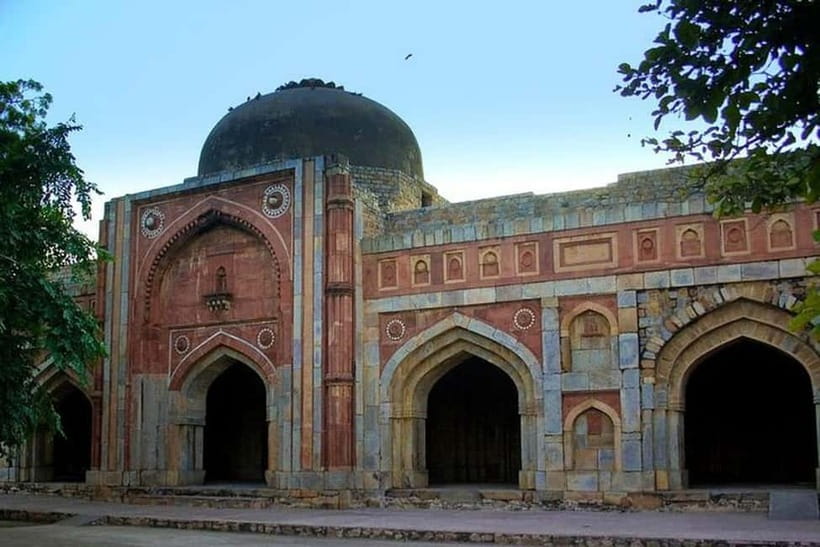 Delhi: Mehrauli Archaeological Park Tour with Hotel Pickup - Jamali Kamali Mosque: reading architecture while you walk
