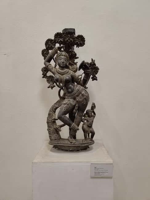 Delhi: National Museum Tour - Decorative Arts Gallery: Jewelry, Textiles, and Craft Logic