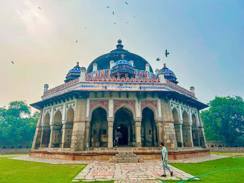 DELHI: NEW AND OLD SELF ITINERARY FULL DAY OR HALF DAY TOUR - Chandni Chowk on Foot, Then by Rickshaw