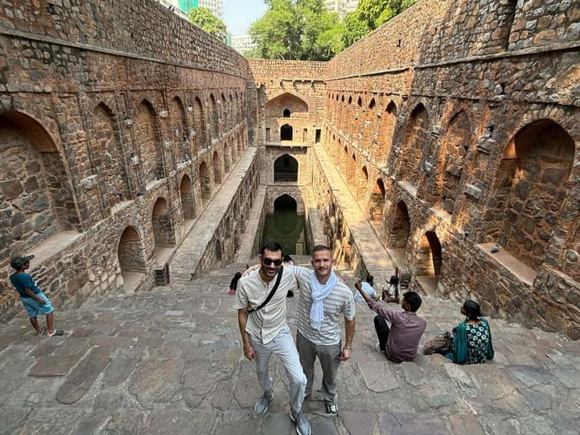 Delhi: Old and New Delhi Full or Half Day Guided Tour - Faith, Temples, and Stepwell Time: Bangla Sahib, Laxmi Narayan, and Agrasen ki Baoli