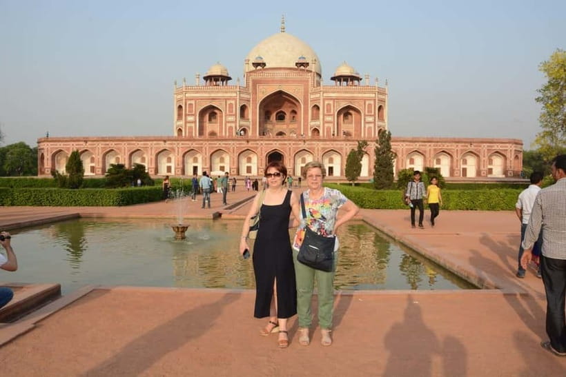 Delhi: Old and New Delhi Full or Half Day Guided Tour - Rashtrapati Bhavan and Parliament: Quick Pass-By Stops That Still Matter