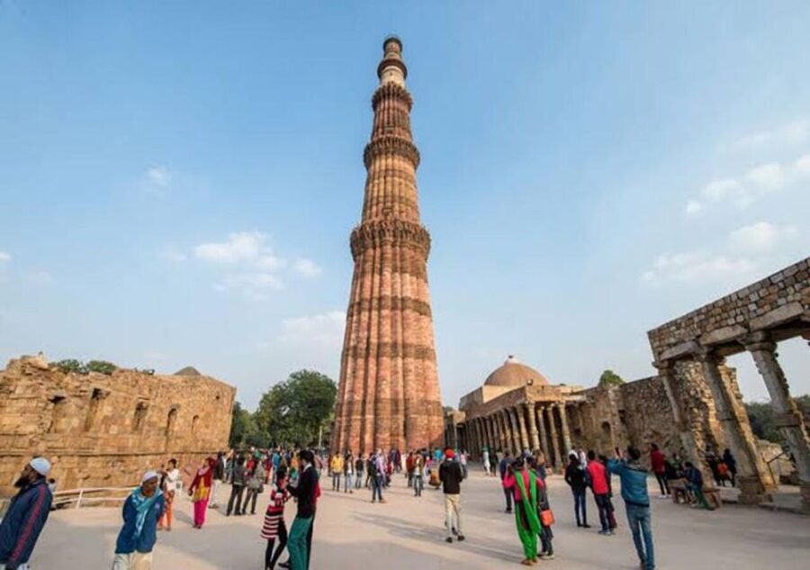 Delhi: Old and New Delhi One Day Private Guided City Tour - Chandni Chowk by Bike: The Cycle-Rickshaw Ride Through Narrow Streets