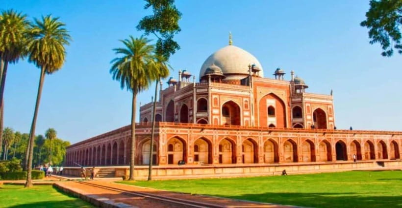 Delhi: Old and New Delhi Private City Tour by Car - Hotel pickup timing and how to plan your start day