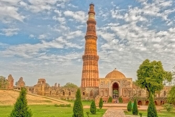 Delhi: Old and New Delhi Private One Day Tour - Price and value: what $16 gets you (and what it doesn’t)