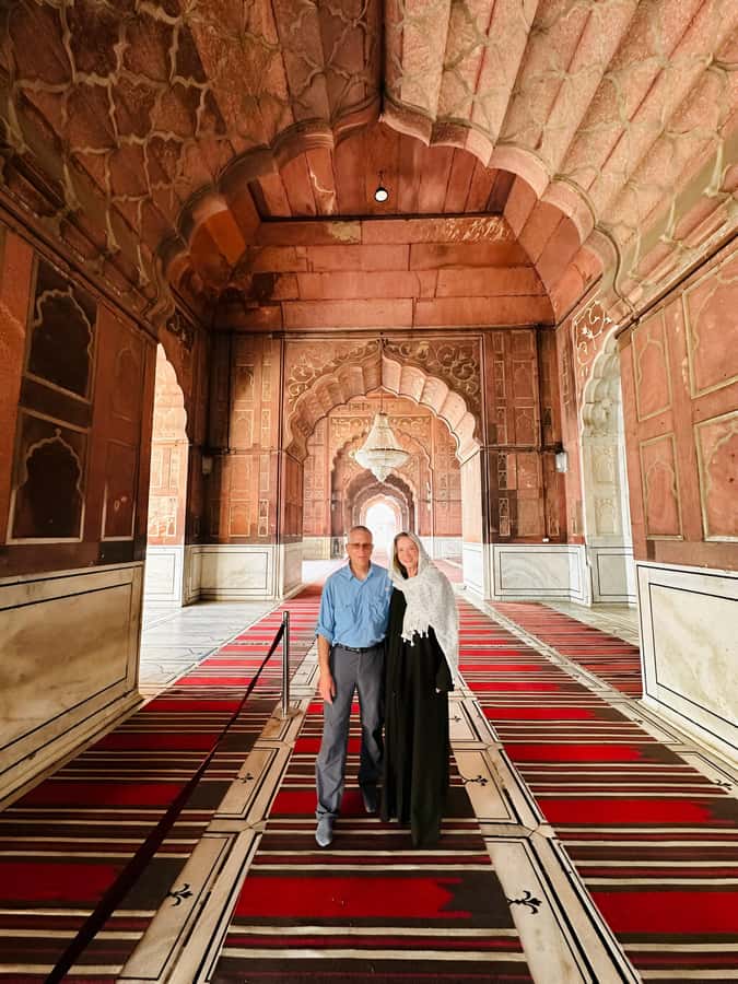 Delhi: Old and New Delhi Private Tour with Red Fort Inside - Safety and Comfort: Why a Driver and a Guide Change the Day