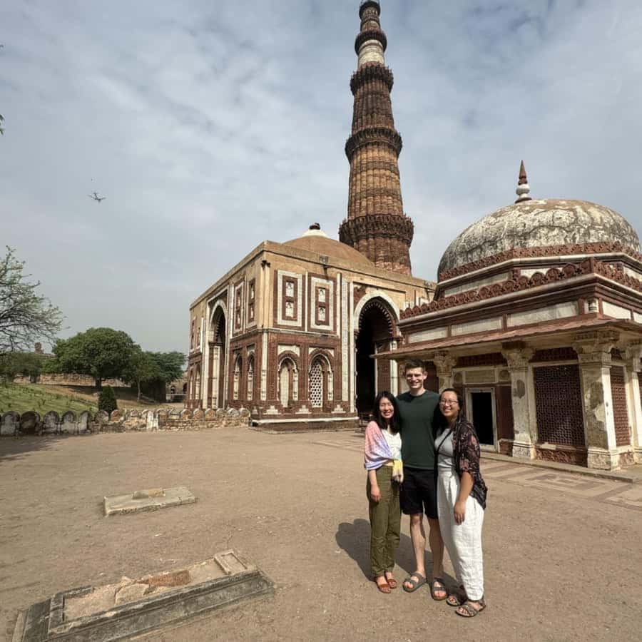 Delhi: Old and New Delhi Private Tour with Red Fort Inside - How Pickup and Timing Actually Work in Delhi