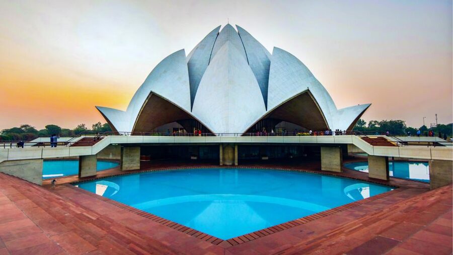 Delhi: Old and New Delhi Sightseeing Private Day Tour - Quick reasons to choose this Old & New Delhi day tour