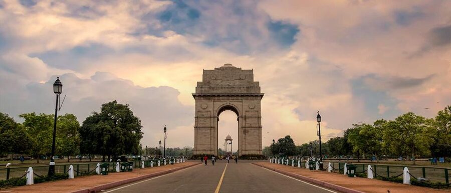 Delhi: Old and New Delhi Sightseeing Private Day Tour - Why this 10-hour mix of Old and New Delhi works