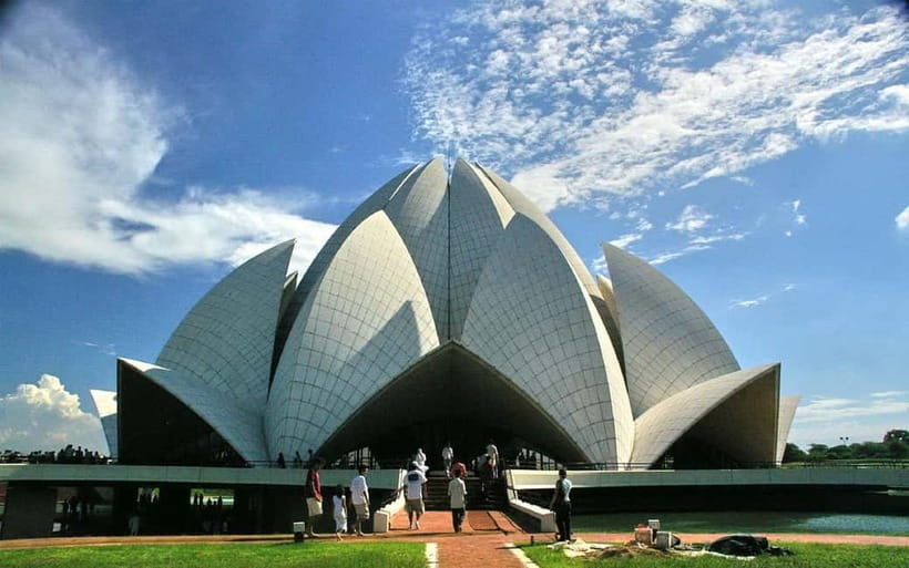 Delhi: Old City Guided Tour with Rickshaw Ride & Pickup - Guide quality: clear English and real flexibility