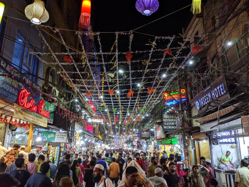 Delhi: Old Delhi Slum Tour by Metro or Car - Key things to know before you go