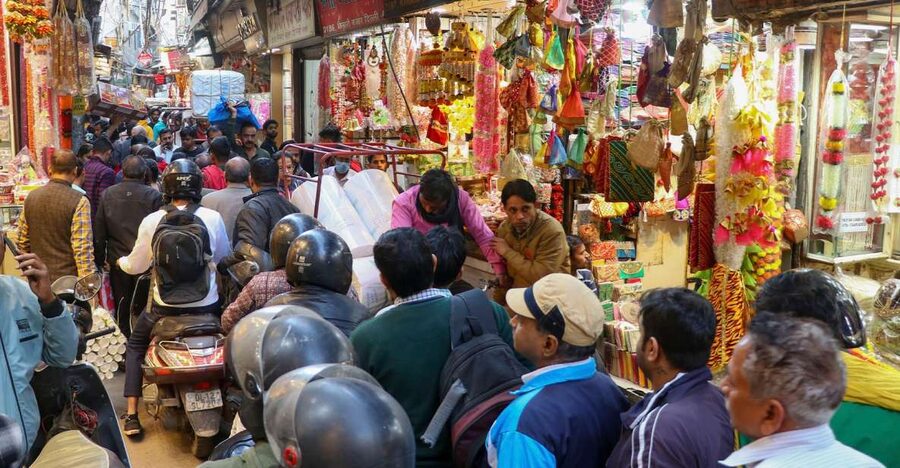 Delhi: Old Delhi & Spice Market Tour - Starting near Rajiv Chowk and a quick metro hop