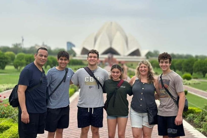 Delhi: Old & New Delhi Full or Half-Day Private Guided Tour - India Gate, Parliament House, Presidential Palace: the drive-by with meaning