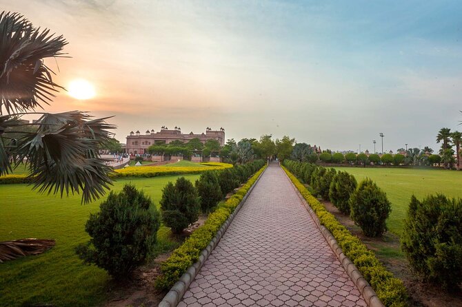 Delhi: Old & New Delhi Full or Half Day Tour - India Gate and Rashtrapati Bhavan: New Delhi’s Ceremonial Core