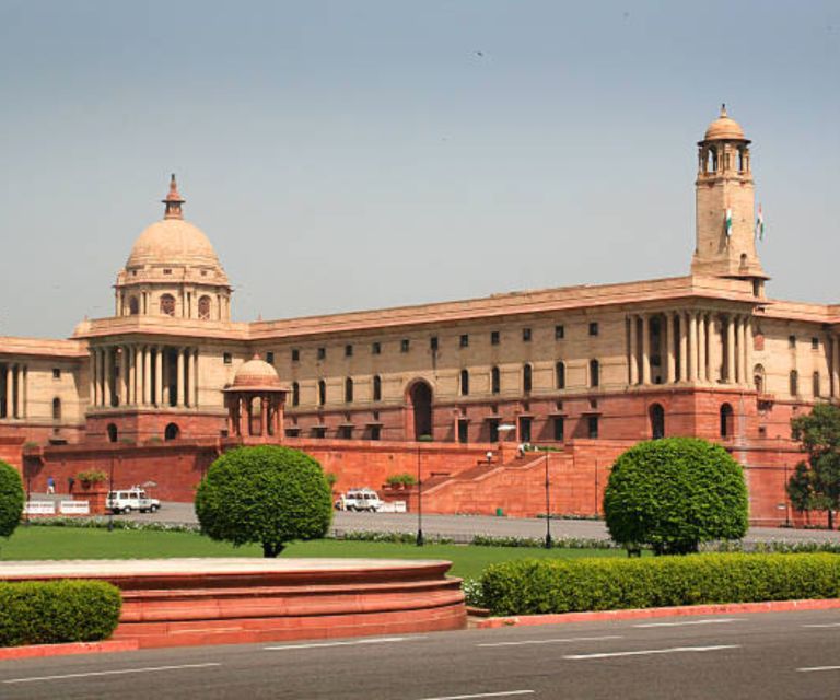 Delhi: Old & New Delhi Private Guided Full or Half-Day Tour - Lunch break: pick what you want, with a set 45-minute window
