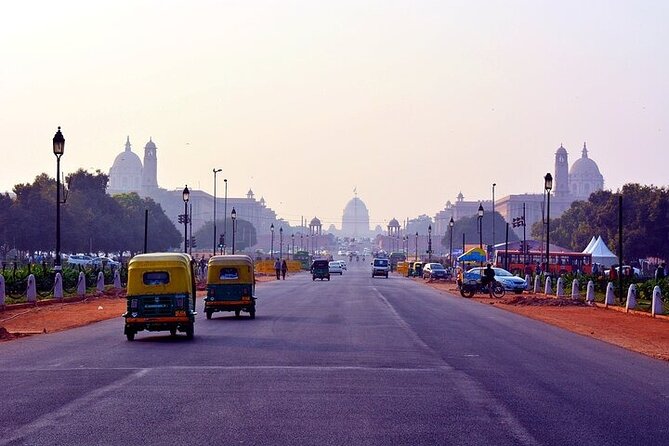 Delhi Private City Tour With Spice Market In 8 Hours - By Car - Lotus Temple and Gurudwara Bangla Sahib: Two Free Stops, Two Different Calm