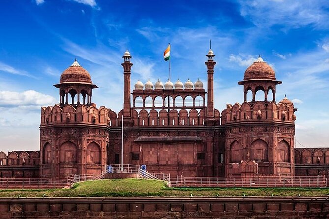 Delhi - Private Day Tour of New Delhi & Old Delhi - Qutub Minar: The UNESCO Tower You Can’t Unsee