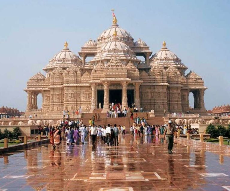 Delhi: Private Delhi Spiritual Sightseeing Tour By Car - Jama Masjid and Chandni Chowk: Old Delhi’s spiritual core and street energy