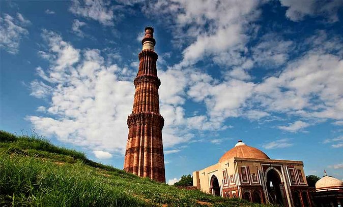 Delhi Private Full-Day CityTour - Red Fort plus Chandni Chowk: Mughal power and sensory shopping in one arc
