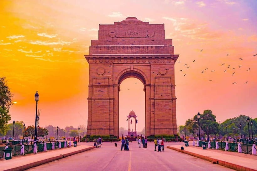 Delhi: Private Old & New Delhi City Tour with Car & Guide - Lunch Break in New Delhi and What to Expect From the Timing