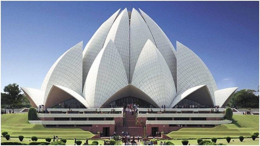 Delhi: Private Old & New Delhi Guided Half- or Full-Day Tour - New Delhi: Lotus Temple, Humayun’s Tomb, Lodi Gardens, and the government skyline
