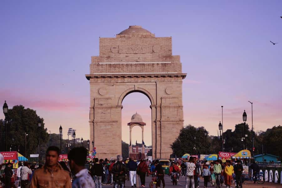 Delhi:Private Old & New Delhi Tour.Full &Half Day By Ac Car - New Delhi loop: Qutub Minar, Humayun’s Tomb, and India Gate