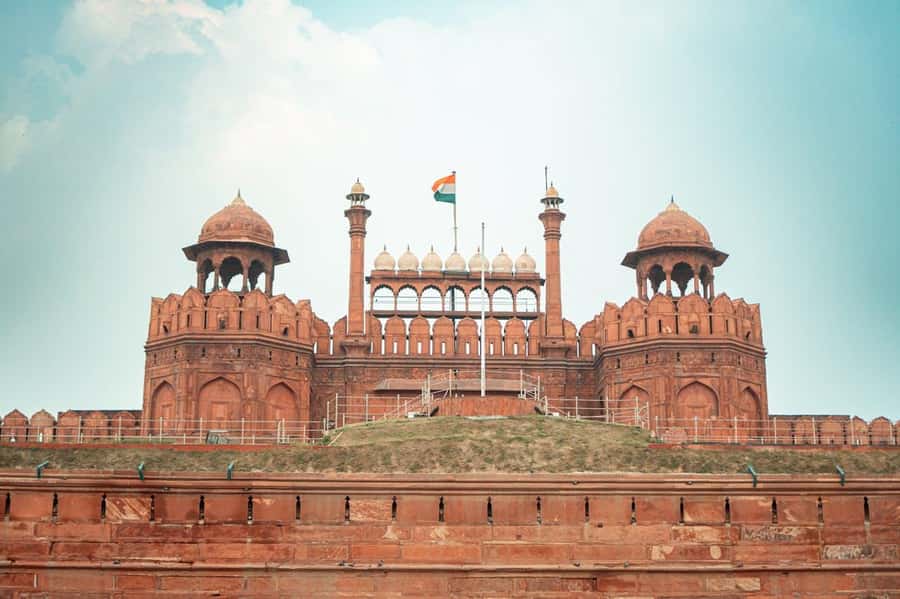 Delhi:Private Old & New Delhi Tour.Full &Half Day By Ac Car - Passing Presidential House and Parliament: what you get from the car