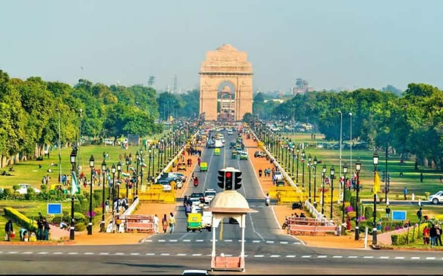Delhi:Private Old & New Delhi Tour.Full &Half Day By Ac Car - Old Delhi stops: Red Fort and the Chandni Chowk rickshaw ride