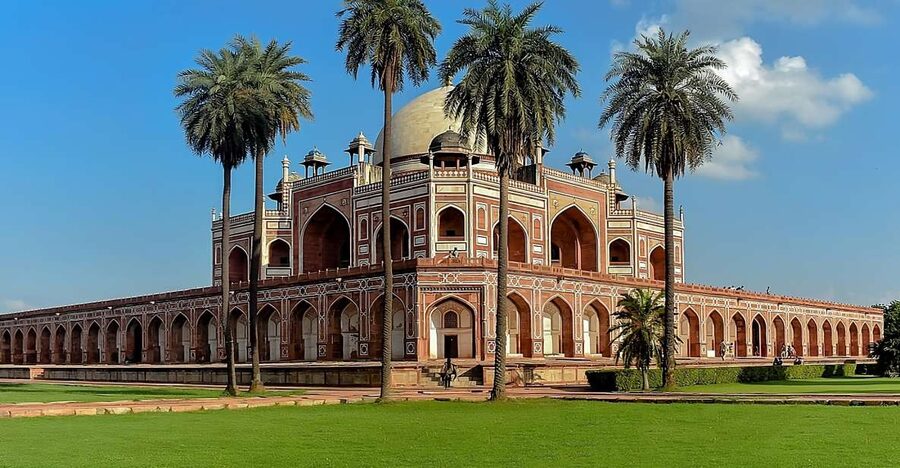 Delhi: Private Old & New Delhi Tour - Full or Half-Day tour - New Delhi Stops: Qutub Minar, Lotus Temple, Humayun’s Tomb