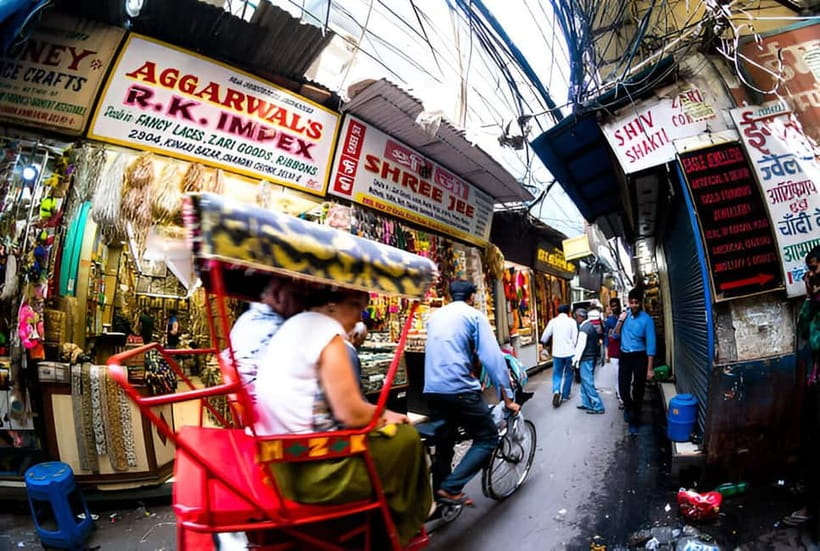 Delhi: Private Shopping Tour with a Local Guide and Transfer - Key Things I’d Watch For on This Tour