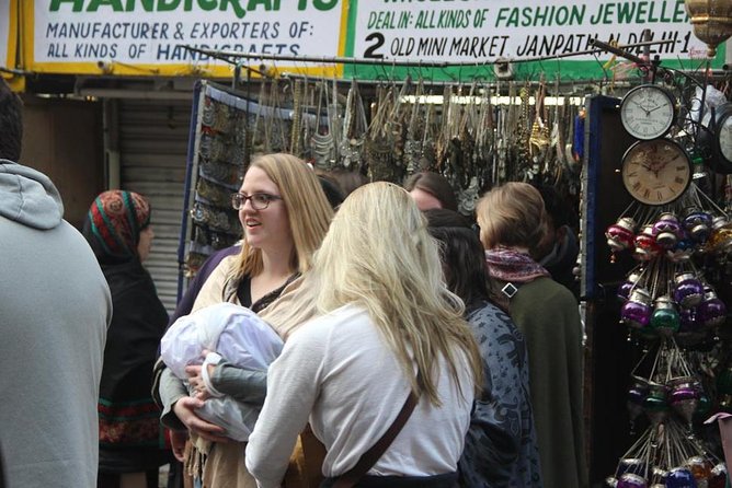 Delhi Private Shopping Tour with transfers - Who should book this Delhi shopping tour, and who should skip it