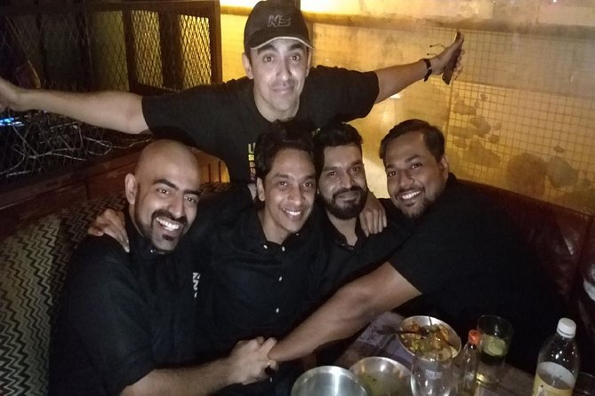 Delhi: Pub Crawl (3 Hours Guided Bar Hopping Tour) - Stories, trivia, icebreakers, and live music
