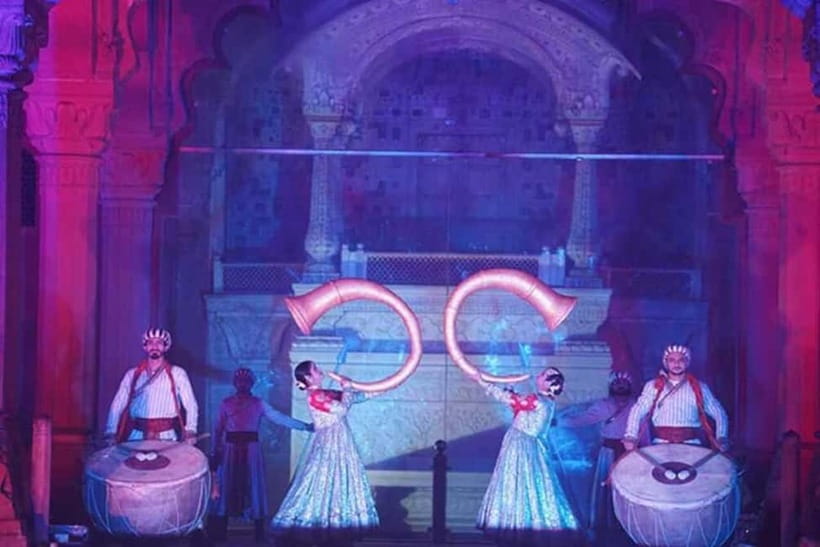 Delhi: Red Fort 2 Hour Light & Sound Show with Private Guide - Before the Lights: The Guided Walk Through Mughal-Era Delhi