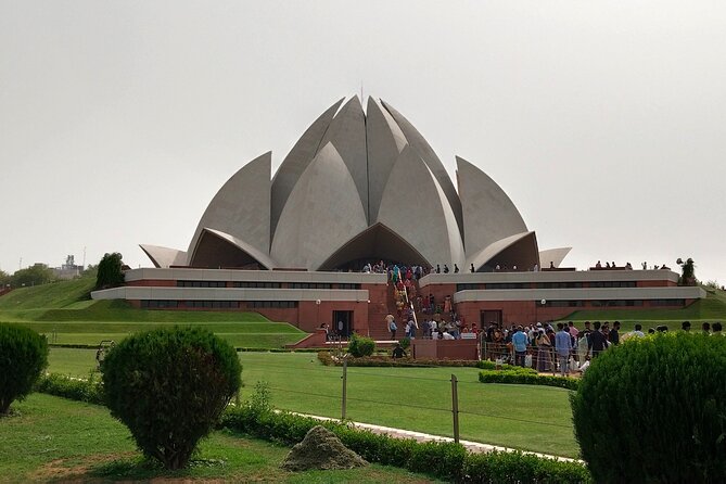 Delhi's historical 7 hours experience tour - Humayun’s Tomb: the Mughal landmark that rewards slow steps
