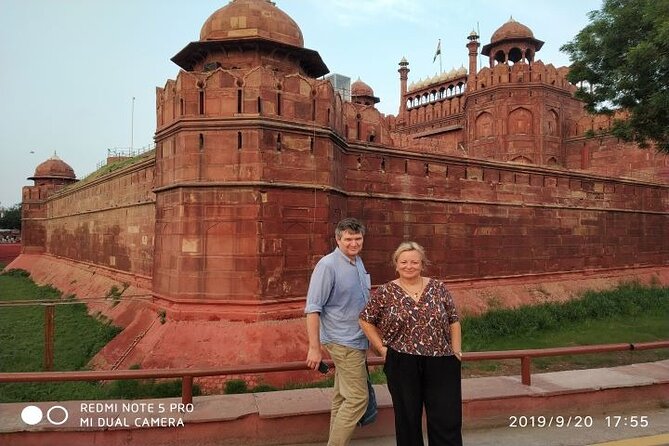 Delhi Sightseeing Tour: Top Monuments & City Highlights - Qutub Minar: UNESCO Views and the Victory Tower Vibe