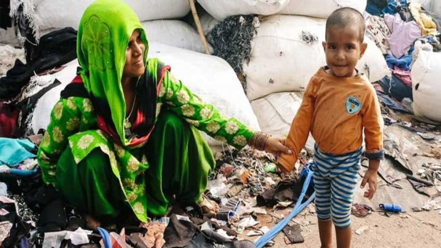 Delhi Slum Walking Tour - The Chicken Market Walk: Where Work Becomes the Story