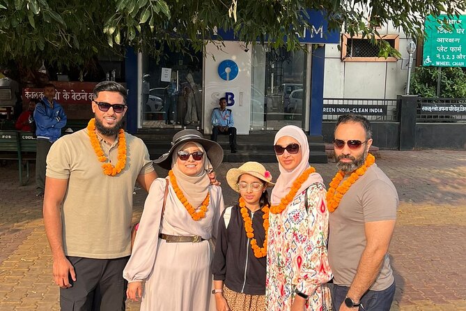 Delhi: Taj Mahal & Agra Day Tour by Superfast Train All Inclusive - Morning pickup to Agra station: what to expect before the first ticket