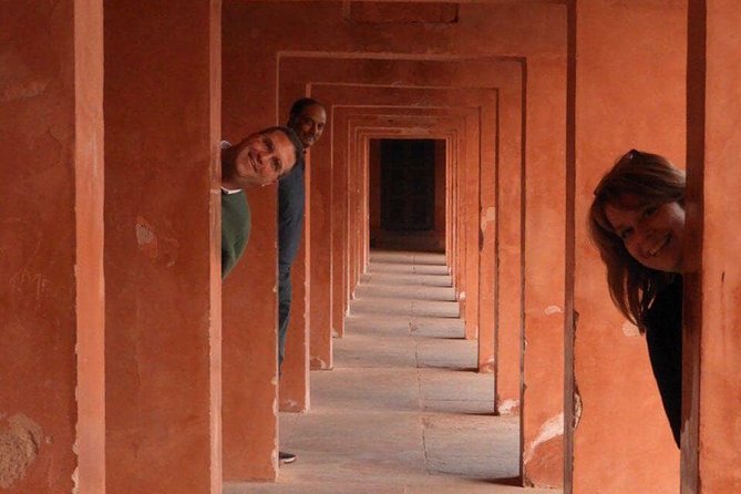 Delhi: Taj Mahal & Agra Day Tour by Superfast Train All Inclusive - Price and value: how $25 can work if everything lines up