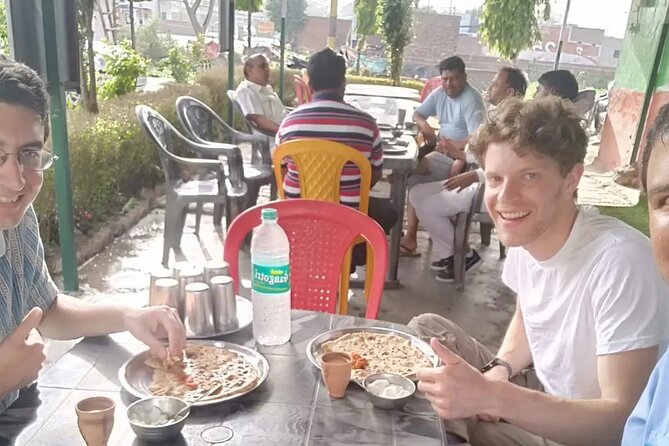 Delhi & Taj Mahal Private Day Tour with Lunch and Tickets - Rashtrapati Bhavan and Rajpath: The Official End of a Grand Avenue